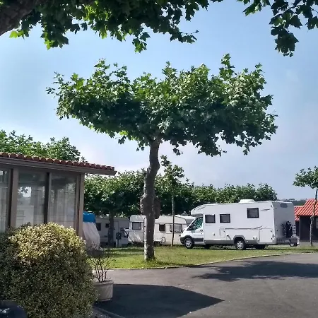 Paxarinas Kamp alanı Vera
